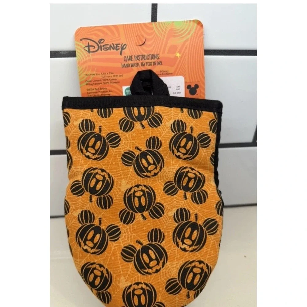 NEW Disney Mickey Mouse Pumpkin Happy Halloween 2 pack Silicone‎ Mini Oven Mitts